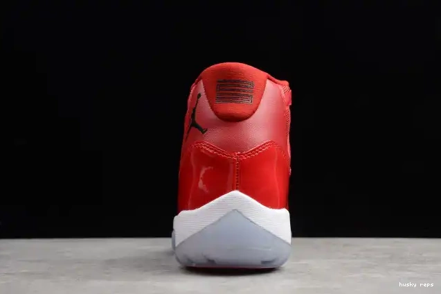 Cheap Husky RetroGym Red 11 Jordan 378037-623 Air 0502